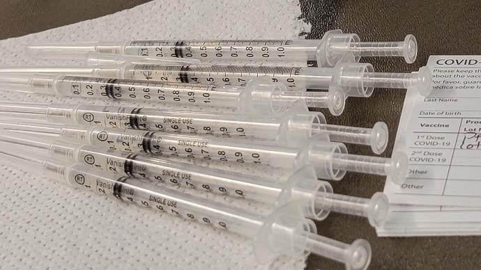 美国批准特定人群接种新冠疫苗加强针并允许“混打”
