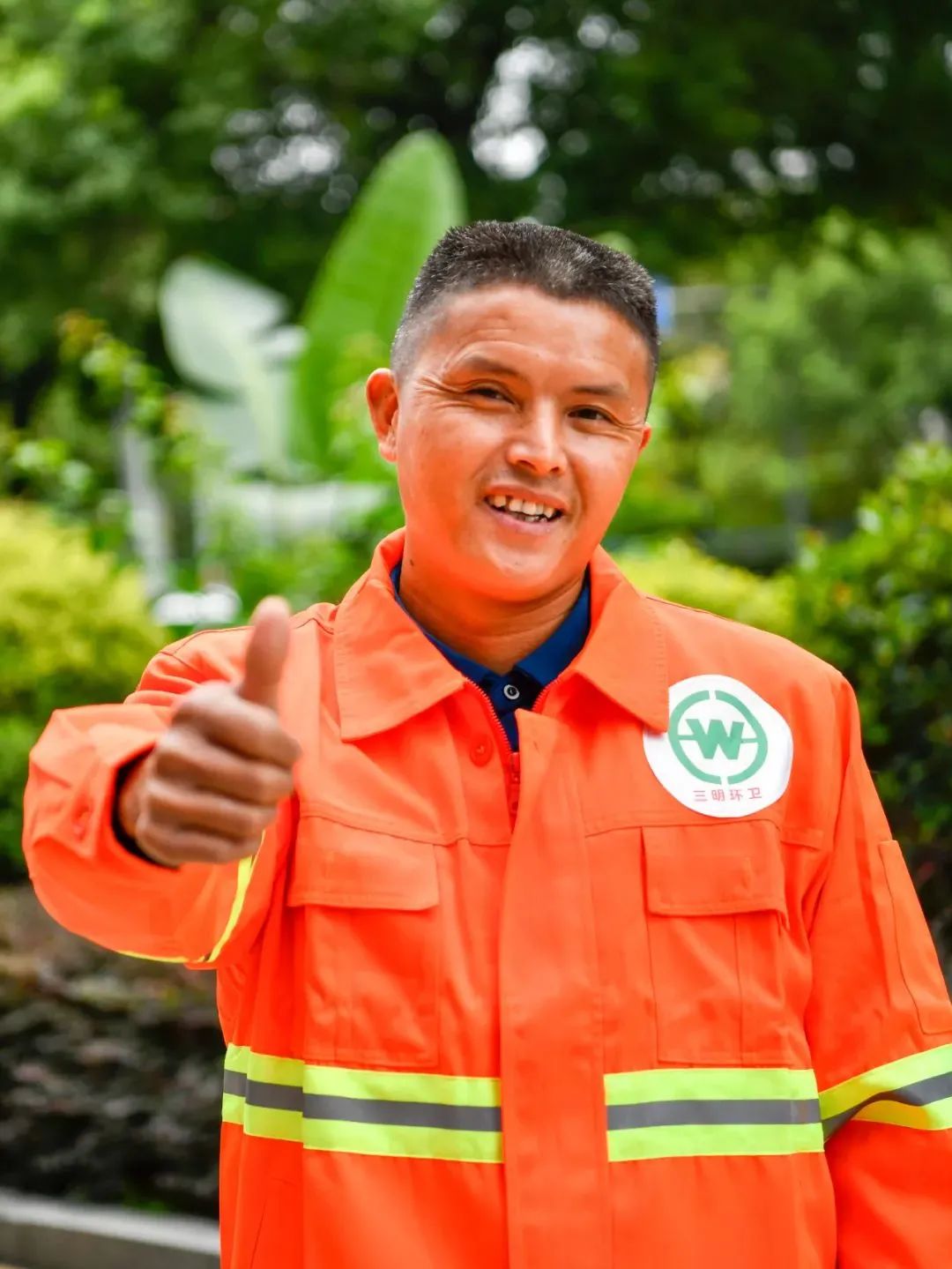 三明启动周末早餐会市委书记同15名环卫工人共进早餐