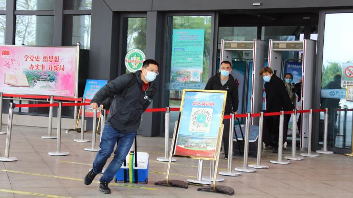 广西柳州13岁少年脑死亡，父母忍痛捐其器官救6人