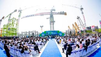 全球最大上回轉(zhuǎn)塔機下線：可一次吊起300輛轎車到130層