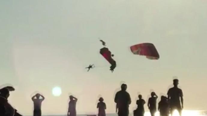 土耳其西南部发生滑翔伞相撞事故三人受伤