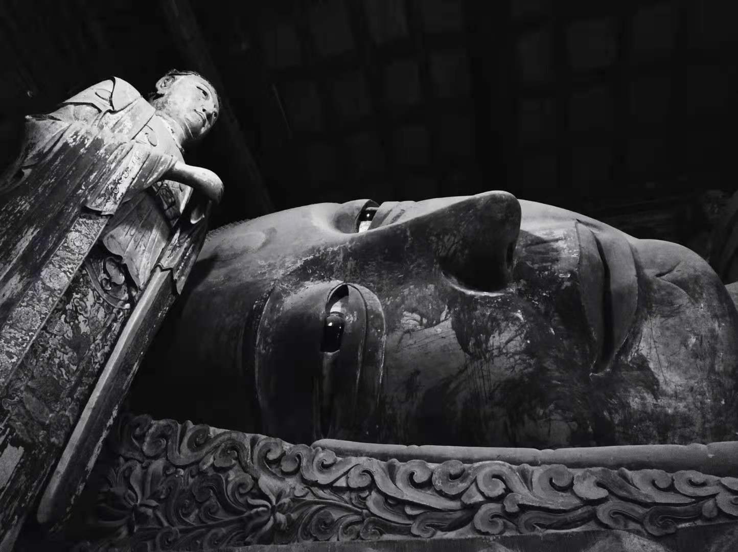 张掖大佛寺内有世界上最大的木架构泥塑卧佛。本文图片均由作者拍摄