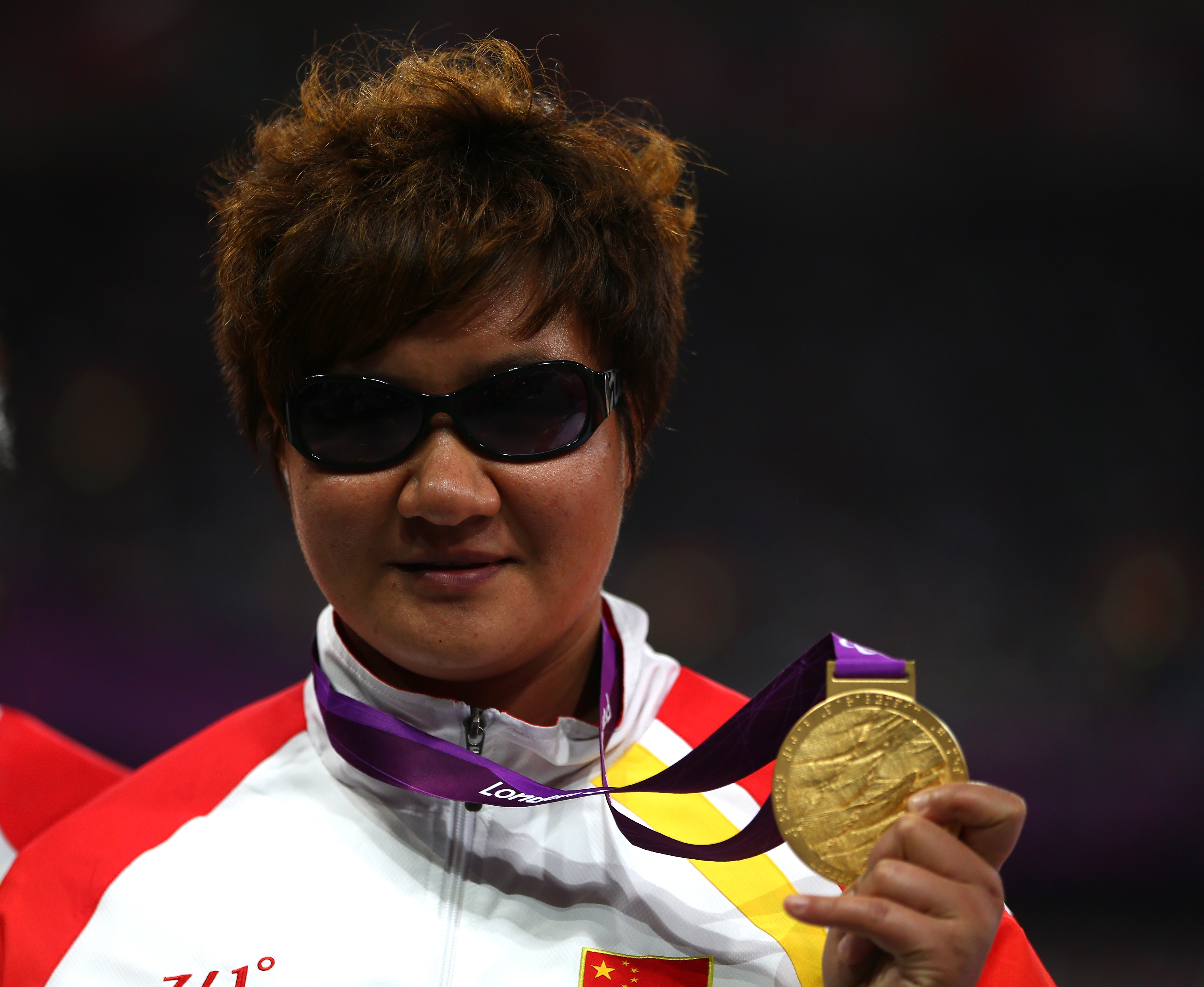 在陕西残运会的赛场,张亮敏是上海队乃至中国代表团的明星人物.