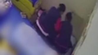 江油警方通报“3岁女童被老师用胶带缠绕被盖午休”：正调查