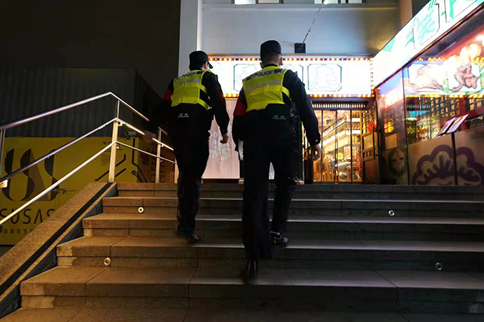 “双十一”临近,上海长宁警方严查电商直播仓库消防安全隐患-第1张图片-蚂蚁新闻网 “双十一”临近,上海长宁警方严查电商直播仓库消防安全隐患-第1张图片-蚂蚁新闻网