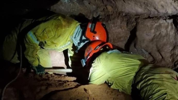 巴西民间消防员在洞穴演练中被困，9人遇难