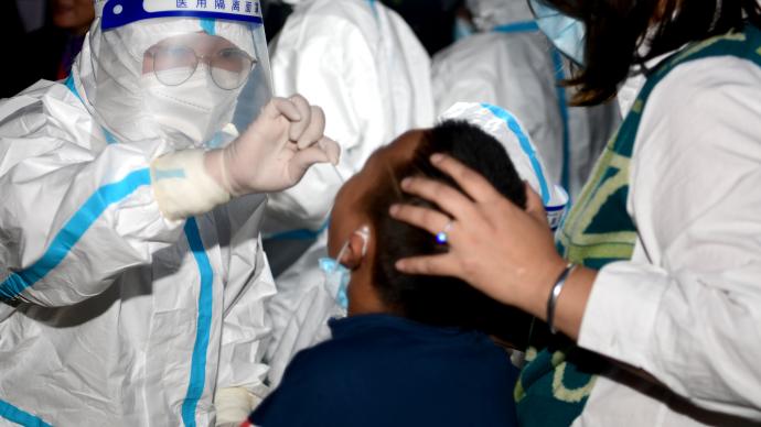 江西铅山确诊和无症状多为直系亲属或室友关系，首轮核酸结果均为阴性