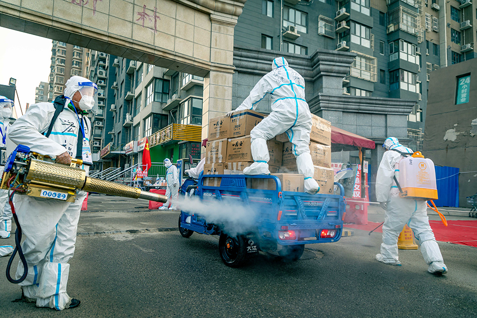 2021年10月29日,北京昌平宏福苑小區,消殺工作及時到位.