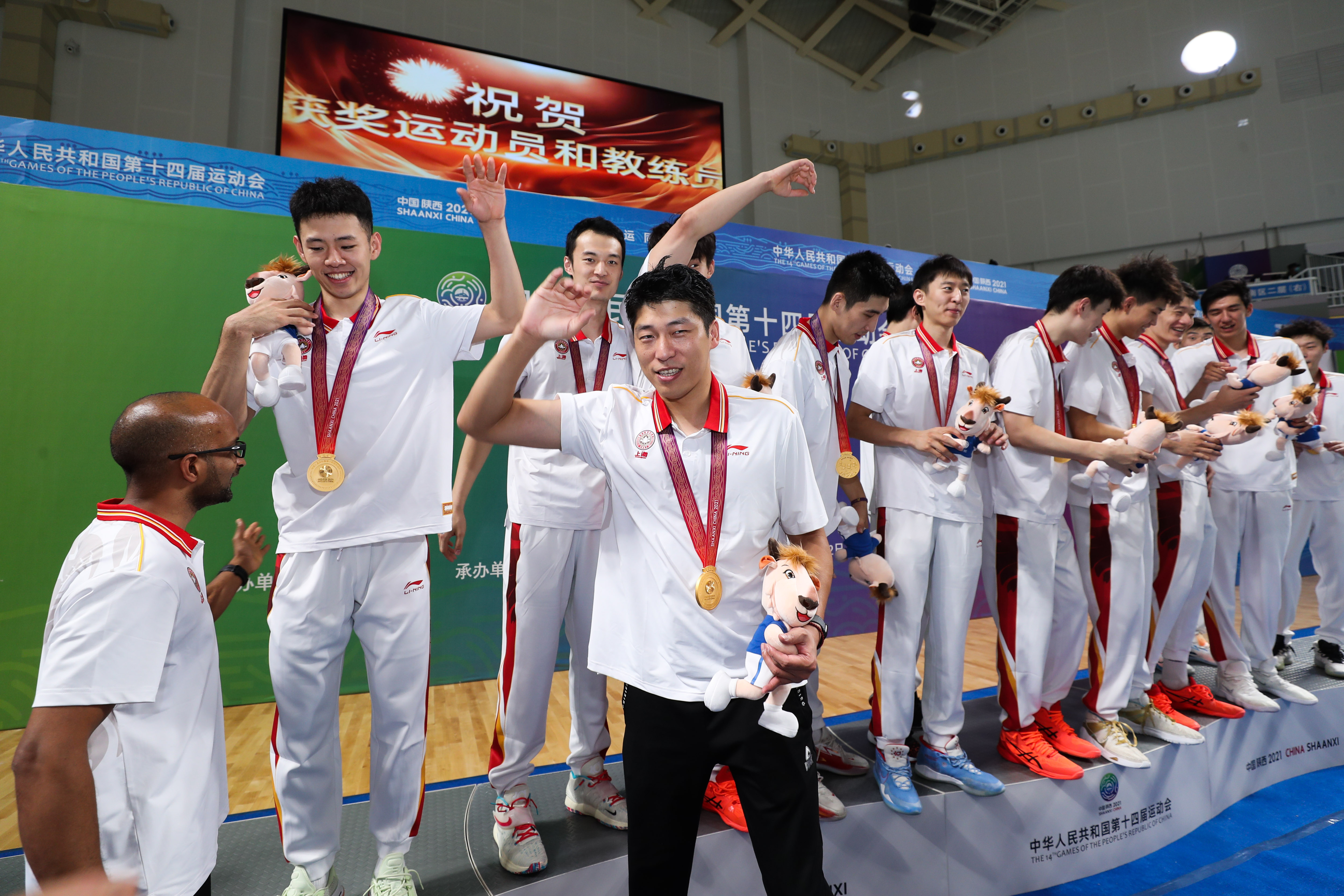 上海男排此前全运会夺金.