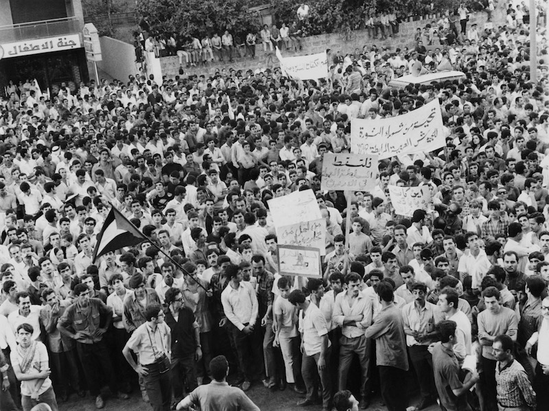 1970年9月，人們在貝魯特舉行示威。在黑色9月事件約旦軍隊的戰斗中反對約旦國王侯賽因。