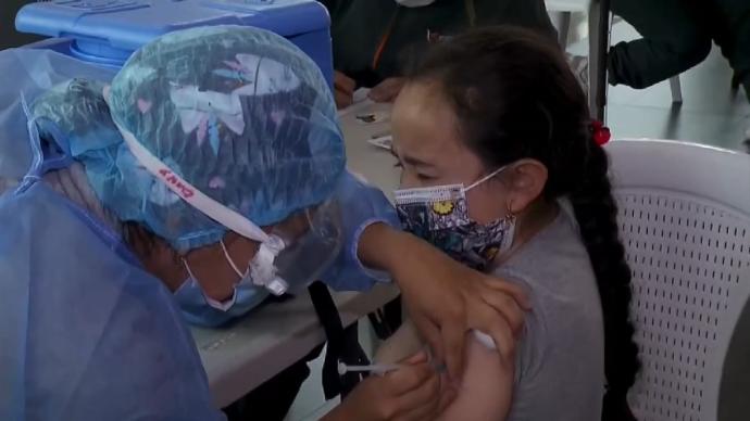 哥倫比亞為3至11歲兒童接種中國科興疫苗