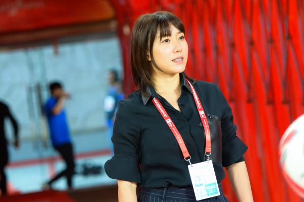 体坛联播哈维亮相巴萨新帅发布会恩比德新冠检测阳性