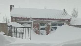 谨防白灾！内蒙古通辽积雪深度“破纪录”，有居民房门被雪堵住