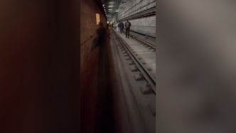 上海轨交1号线突发供电设备故障，乘客已安全撤离