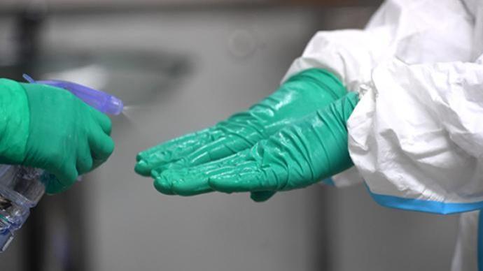 一些重点地区防疫措施“成本效益比不高”？梁万年回应