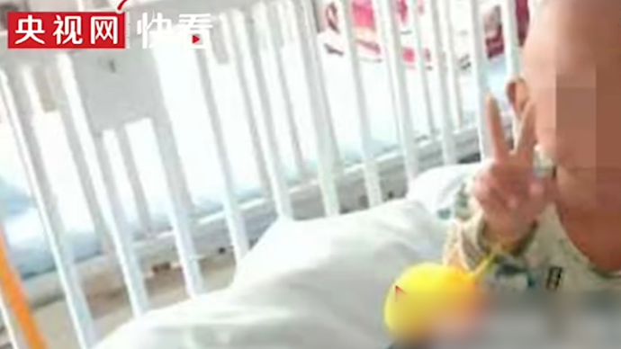 6歲患癌男孩勸父母再領養一個新孩子，父親：不會放棄