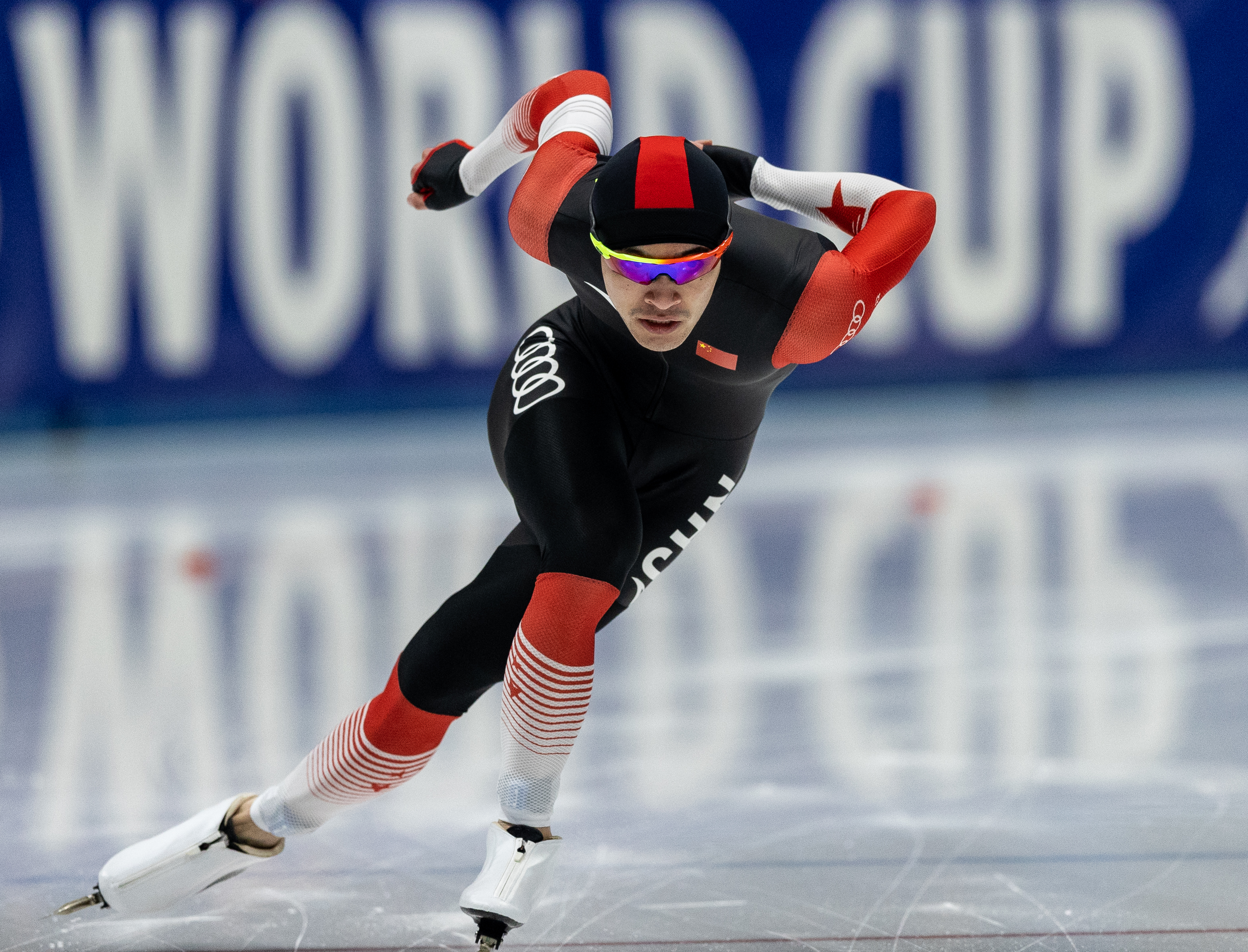 差距微弱速度滑冰挪威站宁忠岩获男子1000米第四名