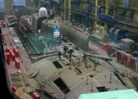 升级改造中的“奥斯卡”级潜艇。