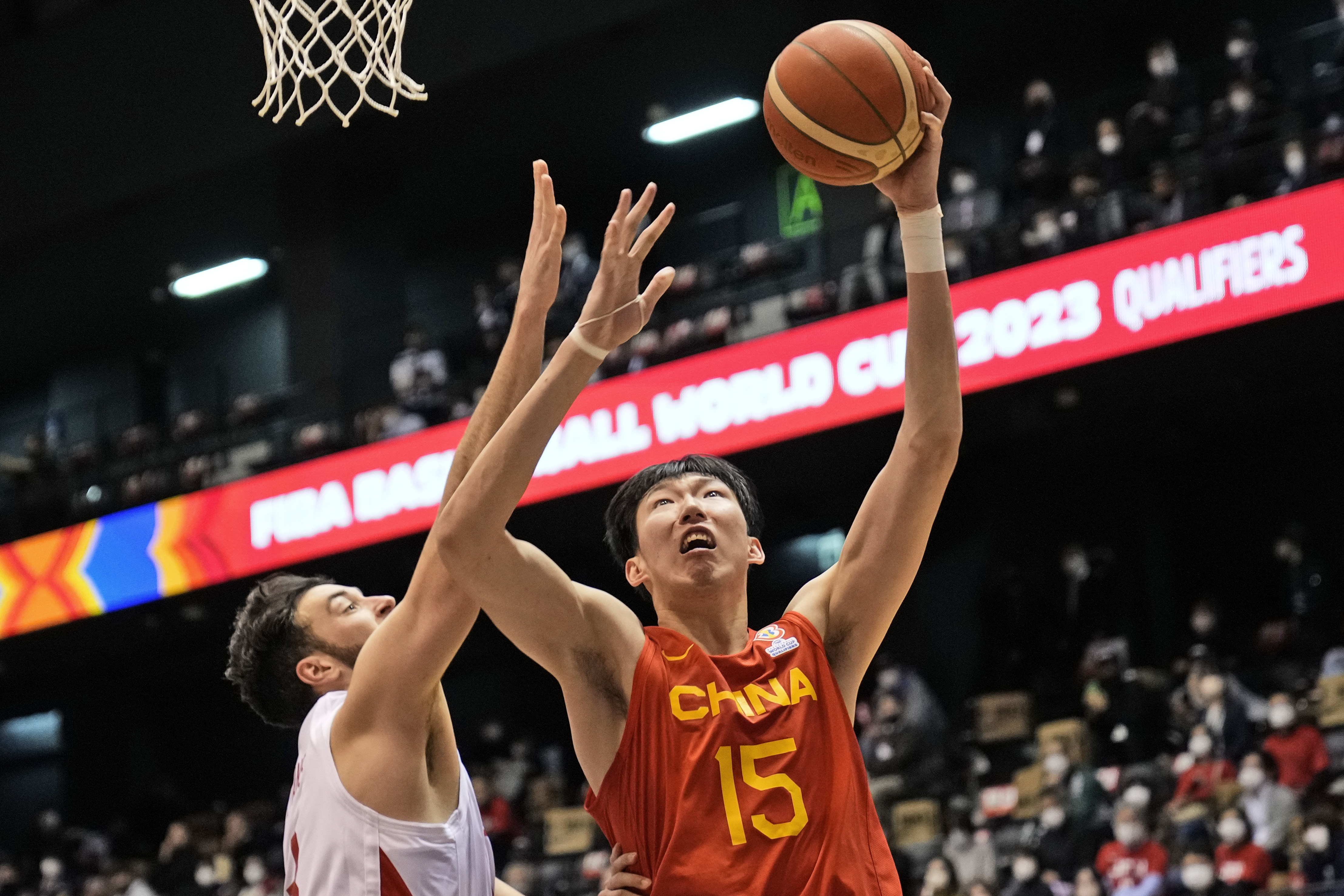中国男篮大胜日本。