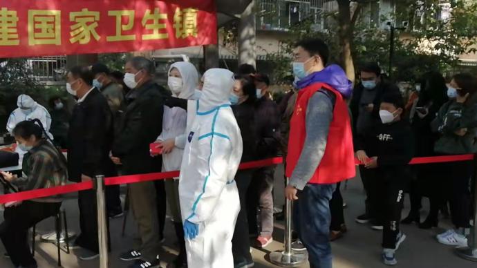 上海浦東新區兩封閉管理小區進行第二輪核檢