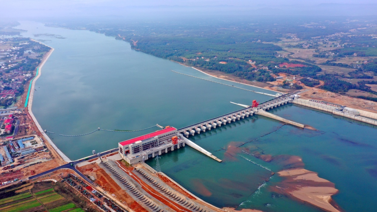 赣江井冈山航电枢纽工程枢纽坝址地处吉安市万安县境内,是江西省和