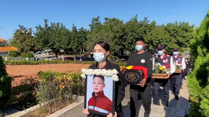 援鄂时被撞身亡的广州医生王烁，安葬仪式今日举行