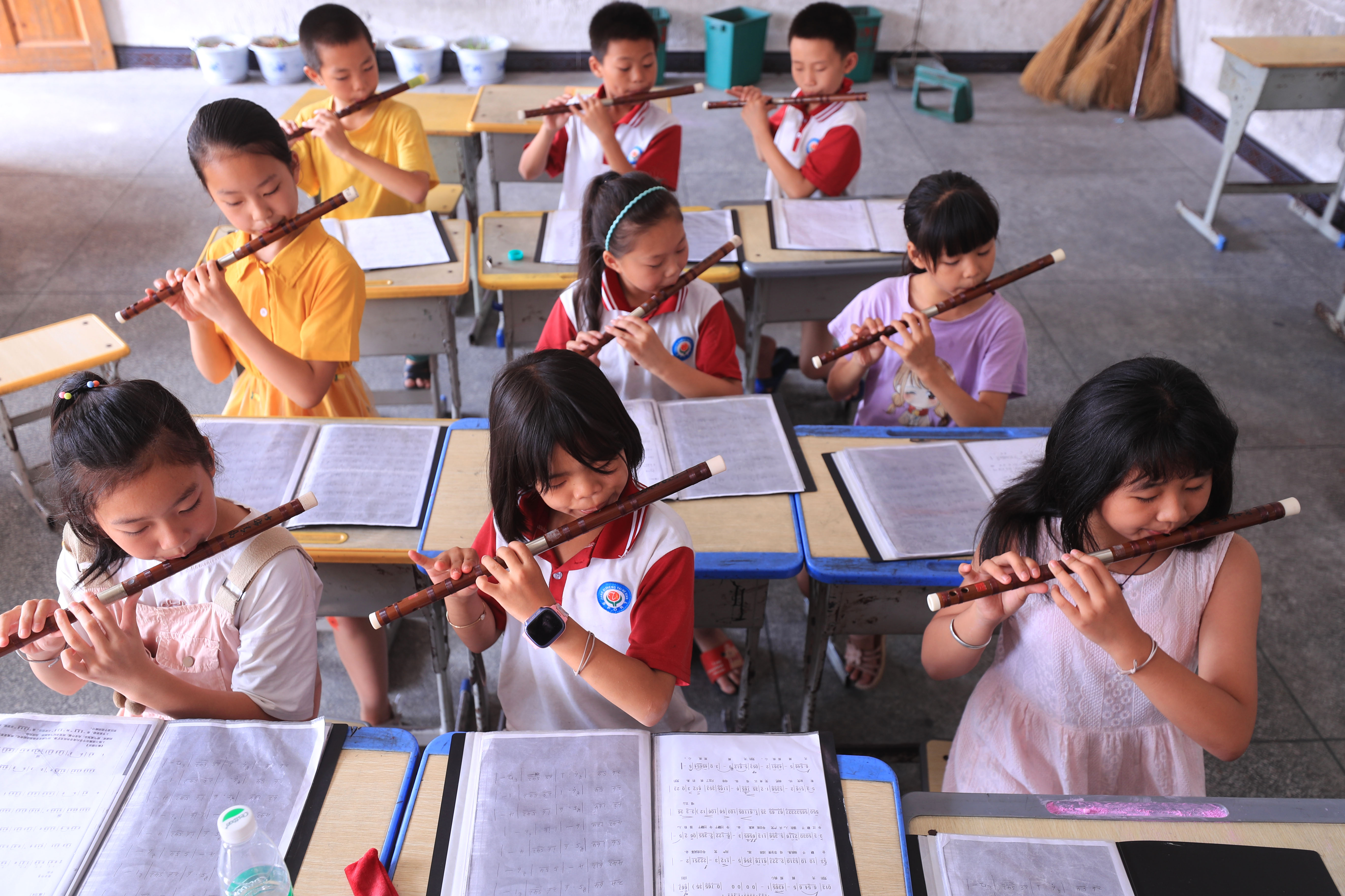 城市的未来丨家庭责任与国家干预之间的留守儿童保护