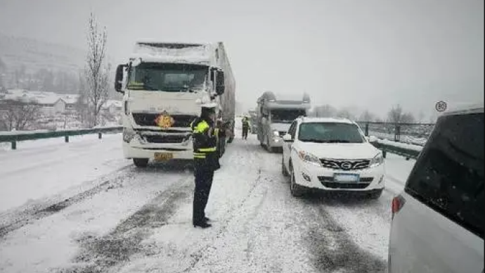 吉林、黑龙江、内蒙古15条高速18个路段因大雪封闭