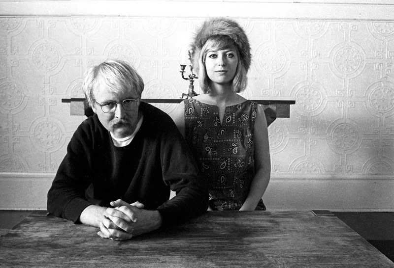 1965年，布劳提根与女友贾尼斯·迈斯纳 作者供图