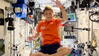 日本亿万富翁前泽友作抵达国际空间站后首发文：我在宇宙