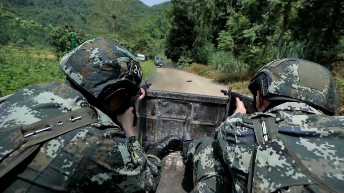 惊险！中越边境丛林武警开展实兵反恐演练