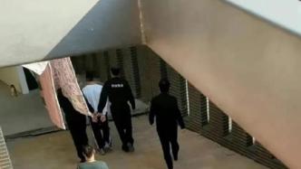 华侨大学通报：一名男学生将女生刺伤，涉事者已被警方带走