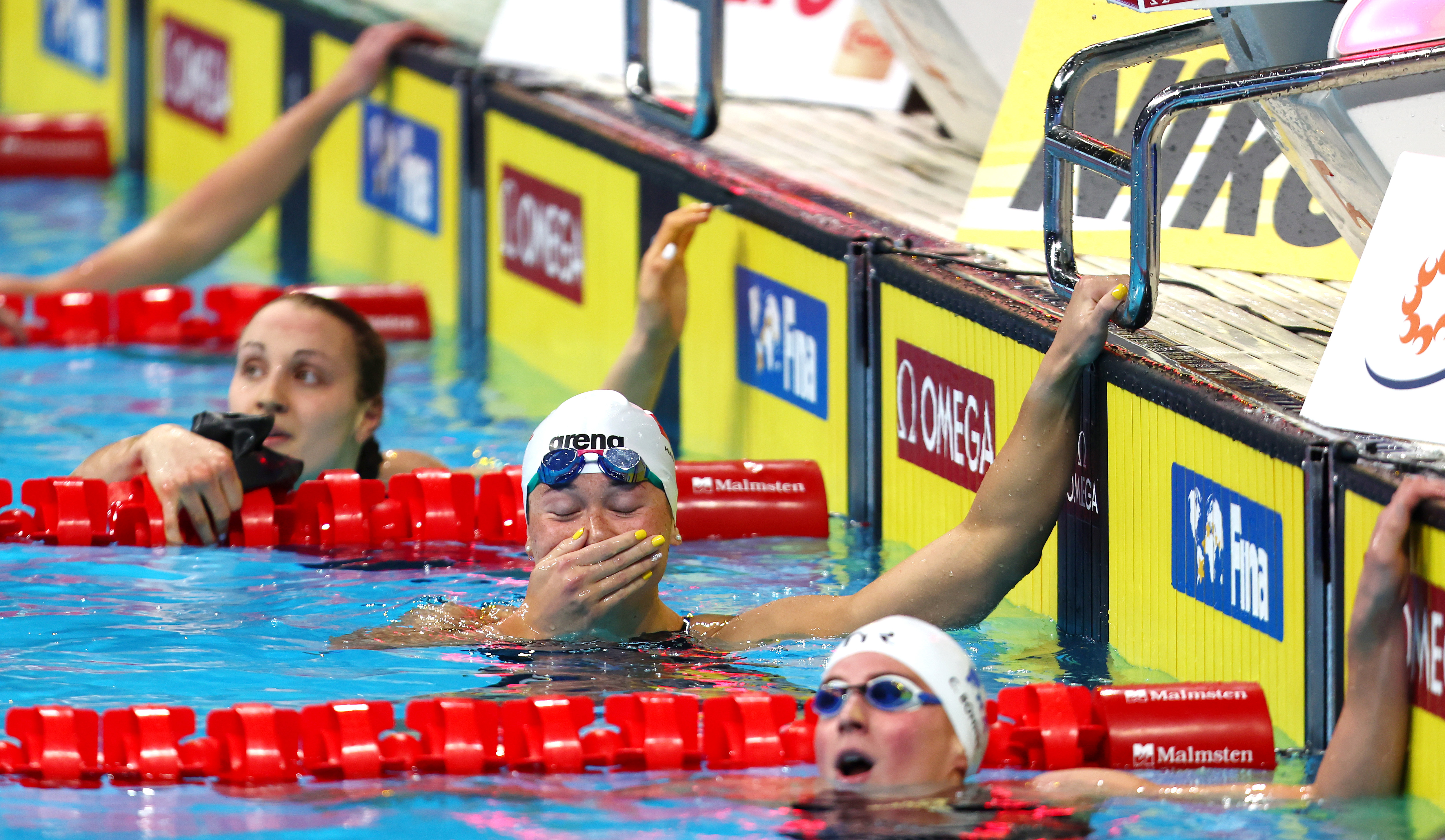 短池世锦赛汪顺膝伤无缘三连冠，香港名将何诗蓓破世界纪录
