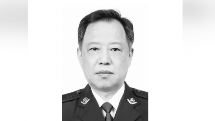 安徽省公安厅交警总队二级高级警长冯海涛因公殉职