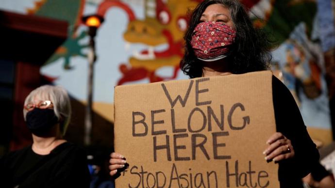 2021世界观察丨“模范族裔”屡遭袭，美亚裔仇恨为何难消