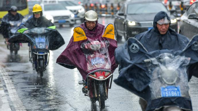 受台风“雷伊”影响，琼州海峡全线停运