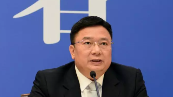 广东省政府原副秘书长曹达华被"双开":典型的"两面人"