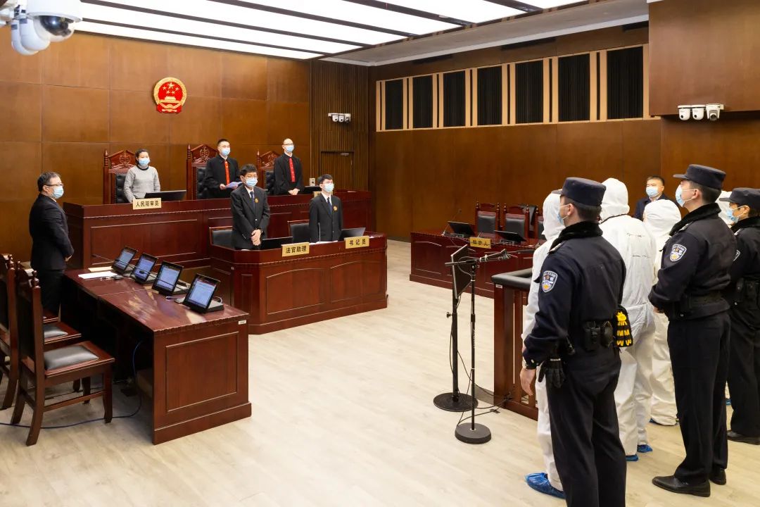 上海一中院一审宣判杜礼宾童诚杰及王春梁俏集资诈骗案