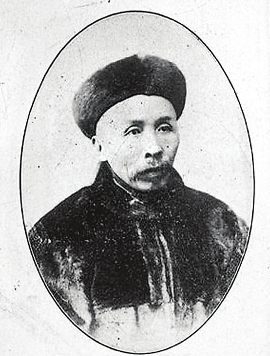 珲春首任副都统依克唐阿像。 吉林日报 图