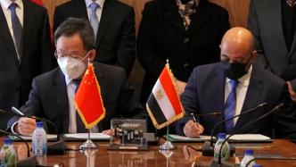 中国与埃及企业举行“油改气”等合作项目签约仪式