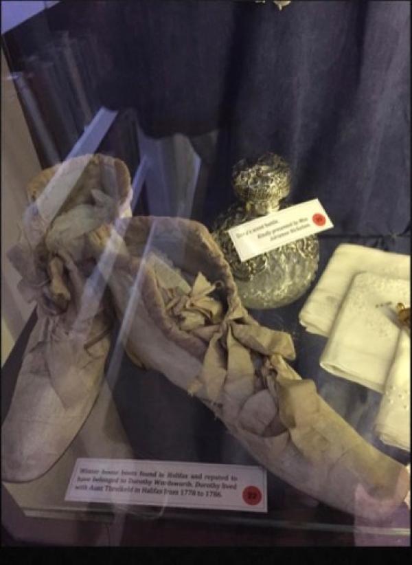 多萝西的鞋，华兹华斯博物馆。