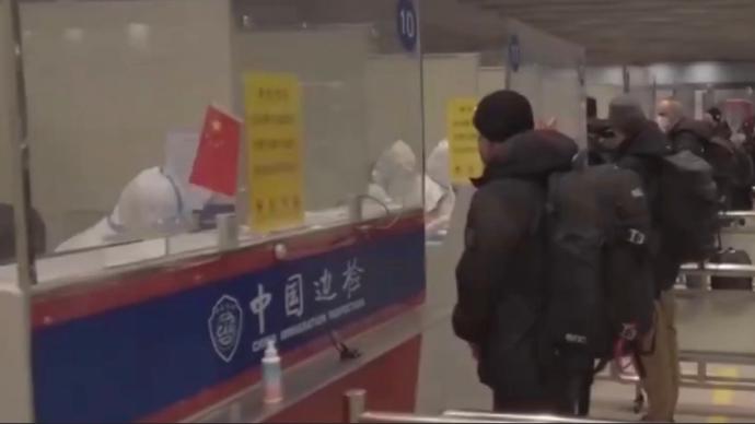 北京首都机场迎来首个冬奥会相关人员入境高峰