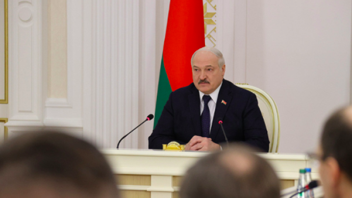 卢卡申科呼吁哈萨克斯坦示威者与政府对话：你们总统很讲道理