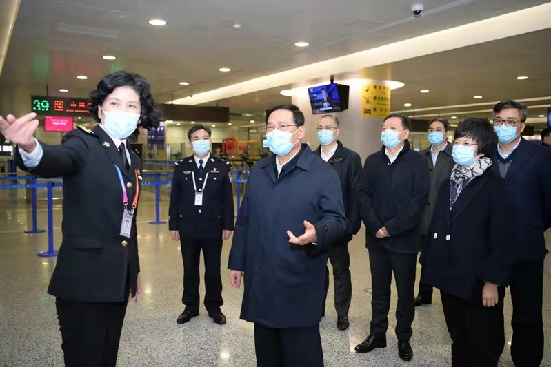 保持高度警惕、恪尽防控之责!李强检查集中隔离点和浦东机场疫情防控-第4张图片-蓝狮娱乐 保持高度警惕、恪尽防控之责!李强检查集中隔离点和浦东机场疫情防控-第4张图片-蓝狮娱乐