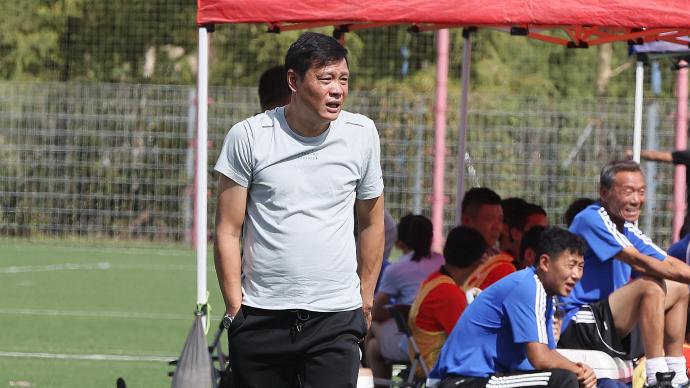 柳海光连任上海市足协主席，范志毅当选副主席