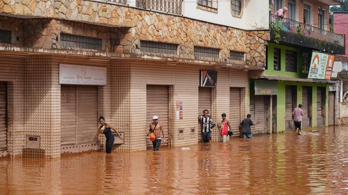 早安·世界｜巴西米纳斯吉拉斯州暴雨成灾，已有19人因此丧生