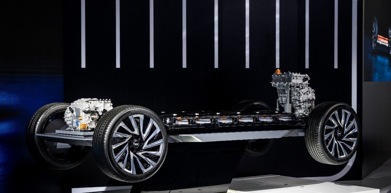 ▲“更智能、更安全、更性能”的Ultium奥特能电动车平台，为上汽通用汽车引领电动化发展奠定技术基础