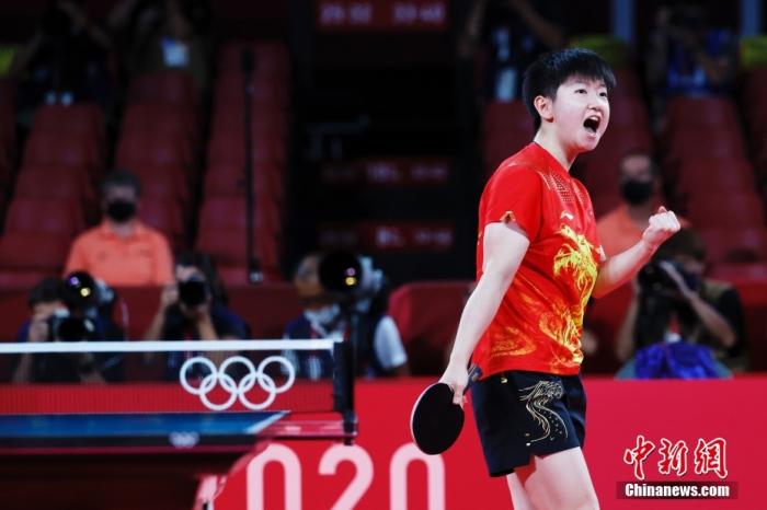图为孙颖莎在东京奥运比赛中。 中新社记者 韩海丹 摄