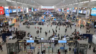 2022春运首日：上海虹桥站“一窗通办”助力旅客便捷出行