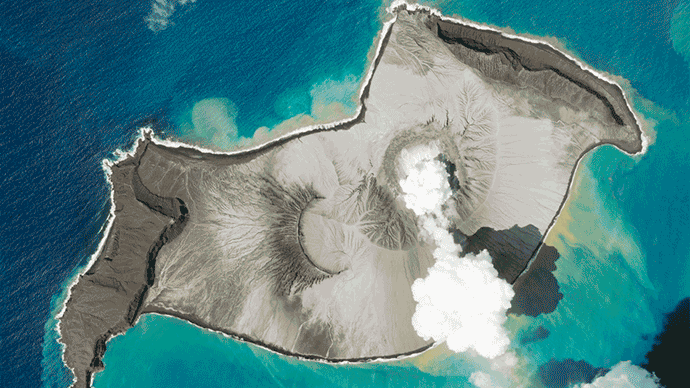 汤加火山爆发前后对比图曝光：初步报告无大规模伤亡